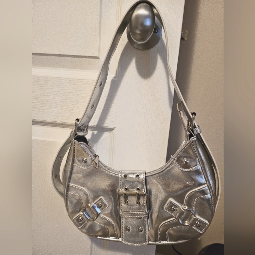 Silver Y2K shoulder bag